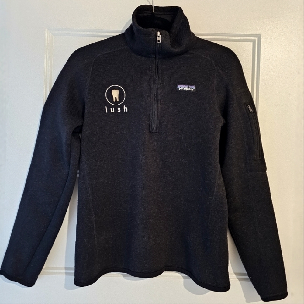 Patagonia Women's 1/4 Zip Black Pullover sz small - Picture 4 of 7
